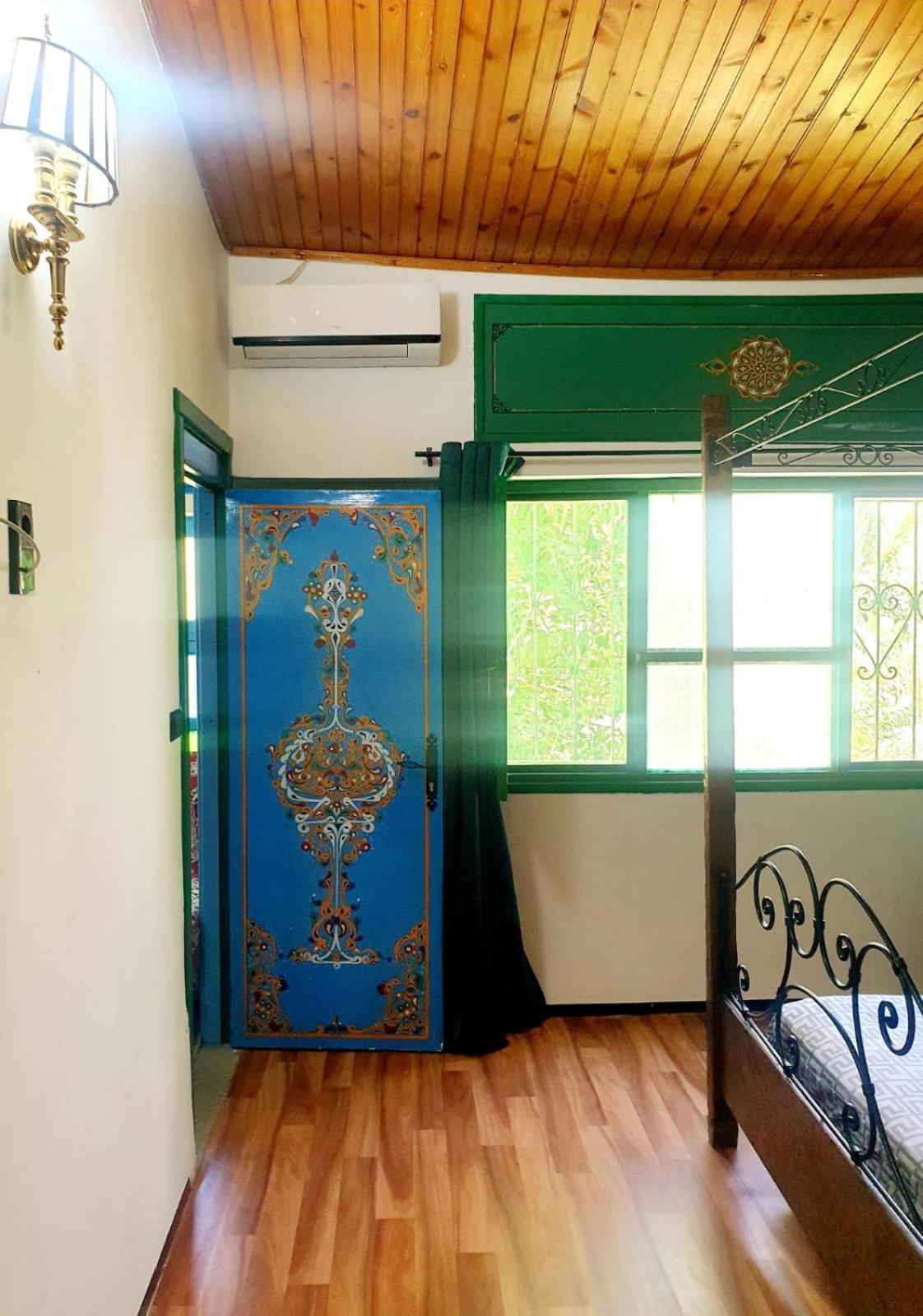 Dar Casa Plasa Grande เชฟชาอูน ภายนอก รูปภาพ